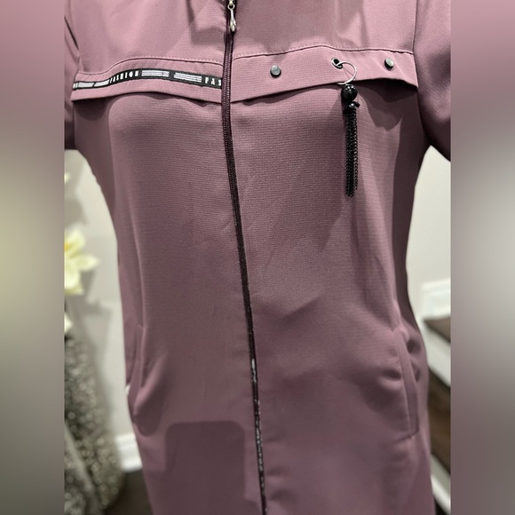 Brand New Turkish Abaya in dark Rose colour - Picture 4 of 4